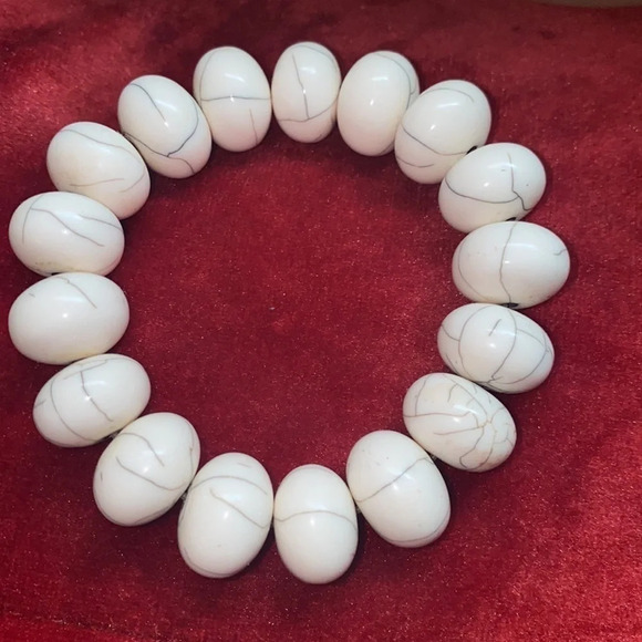 Vintage fashion shell beaded bracelet - Picture 3 of 7